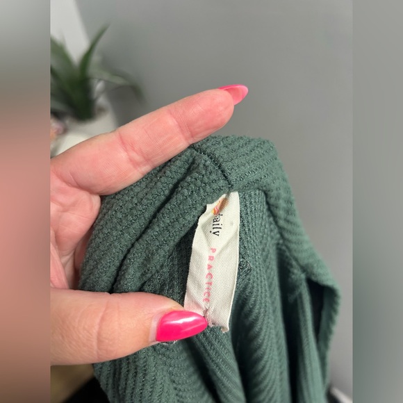 Anthropologie Daily Practice Cross-Front Top Thermal Rib Knit Green - Picture 4 of 4